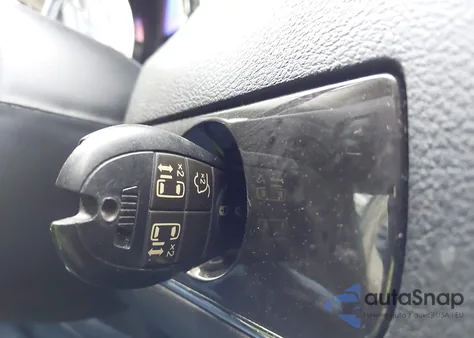 2016 Chrysler Town & Country Touring from USA, damaged, VIN 2C4RC1BG5GR245553